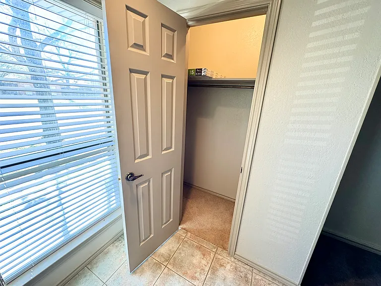 2614 Woodrow Blvd — Photo 6