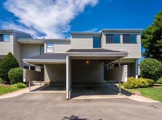 6342 Wainscot St SE, Grand Rapids, MI 49546