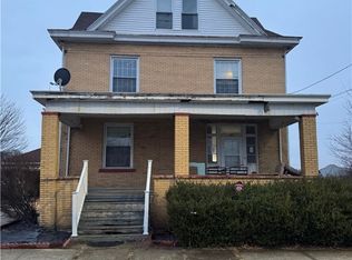 75 Cycle Ave, Uniontown, PA 15401