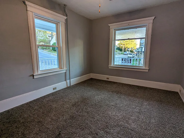315 N Heller Ave — Photo 14