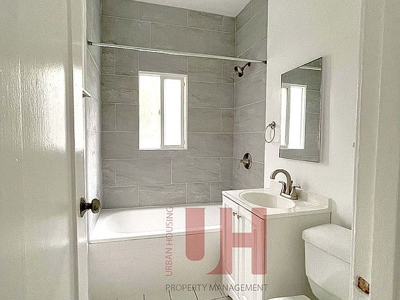 3rd image of 1316 Lemoyne St APT 1