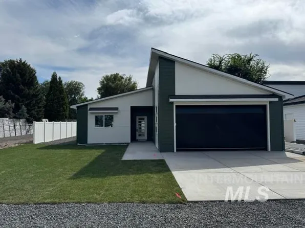 923 Aiken Ave, Buhl, ID 83316