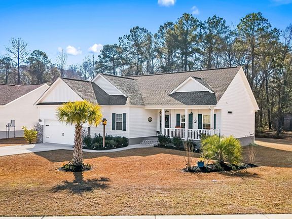 2nd image of 549 Rose Ave.