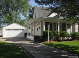 26 Cloister Ct, Tonawanda, NY 14150