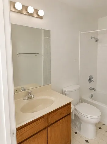 133 Union Ave #E — Photo 17