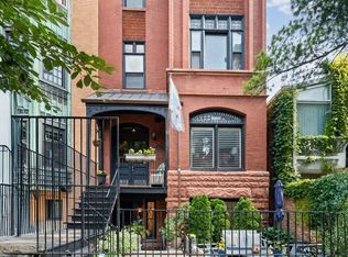 350 W Dickens Ave #G, Chicago, IL 60614