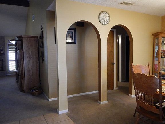 2nd image of 407 Navajo Dr