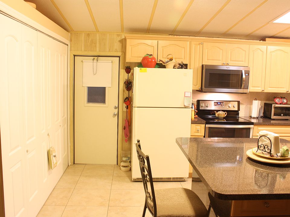 1st image of 2000 N Congress Ave APT 205