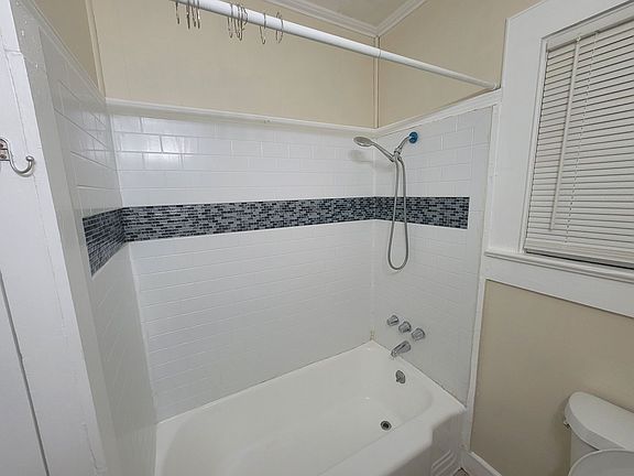 5th image of 2323 Avenue N #2323
