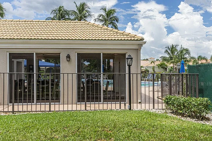 3 bed, 2489 sqft, $6,000 — Photo 3