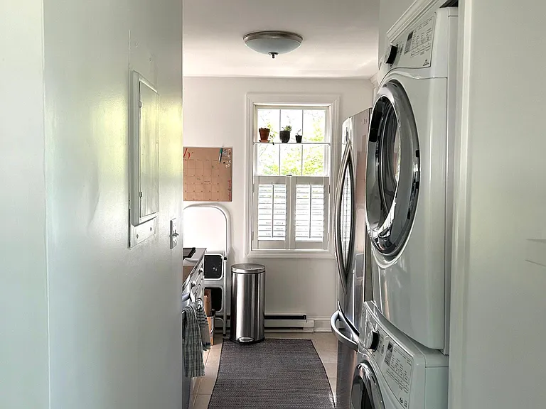 459 Allen Ave #1 — Photo 8