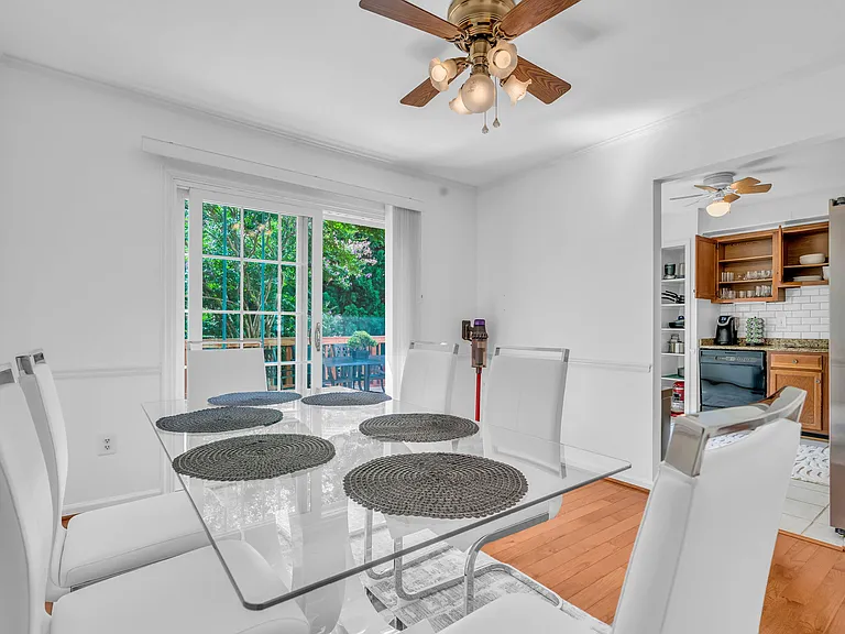 3874 Mohr Oak Ct — Photo 29