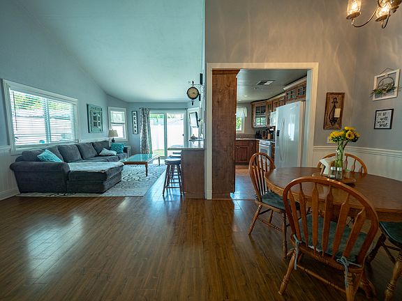 2nd image of 14188 Oro Grande St
