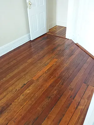 Rented by Metroline Realty | media 14