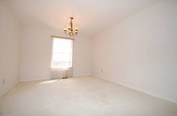 4th image of 62 Dillwyn Dr