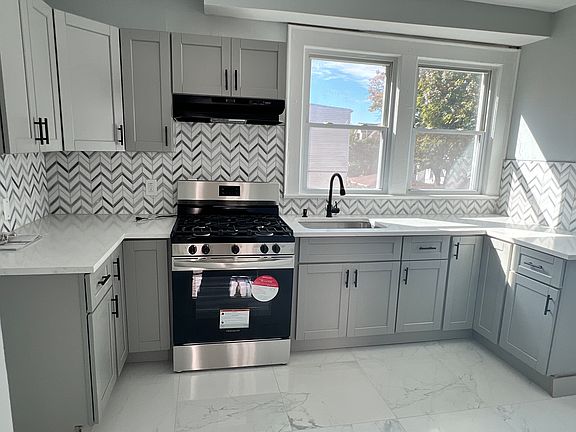2nd image of 173-175 Ellery Ave #2