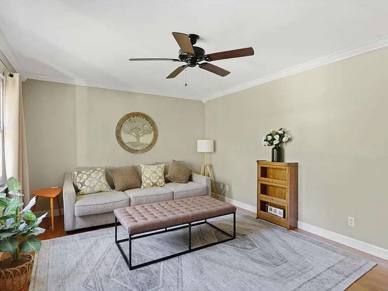 5613 Winding Ln — Photo 3