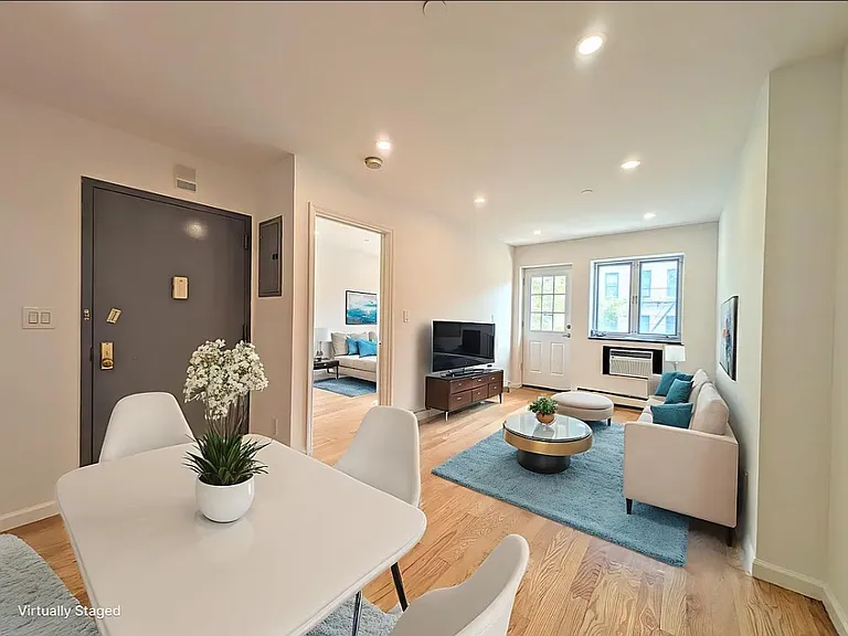 772 52nd St #2F — Photo 1