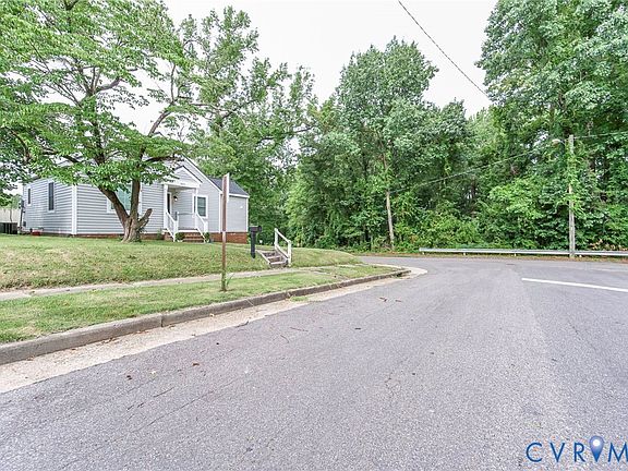 2nd image of 501 Pelham Dr