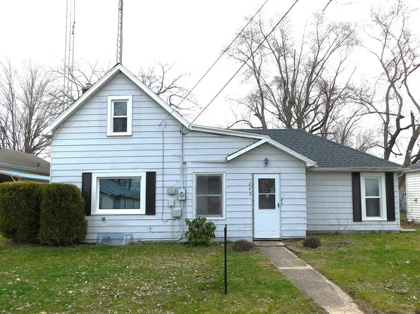223 S Pleasant St, Watervliet, MI 49098