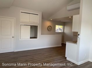 1172 Wieling Way, Petaluma, CA