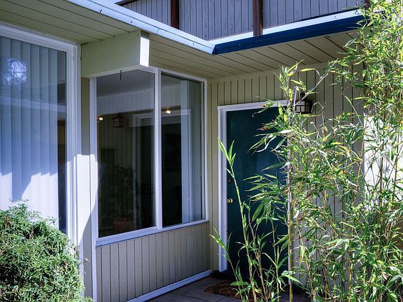 2nd image of 322 Avenue Cabrillo