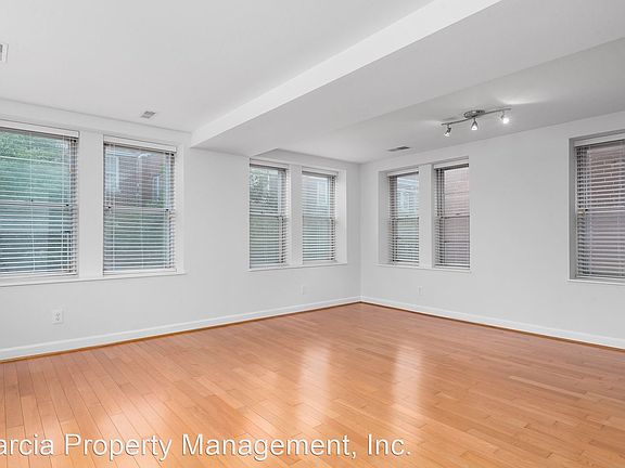 2nd image of 5350 Pershing Ave APT 7B