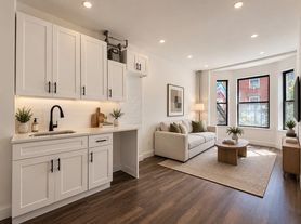 179 Mulberry St, New York, NY