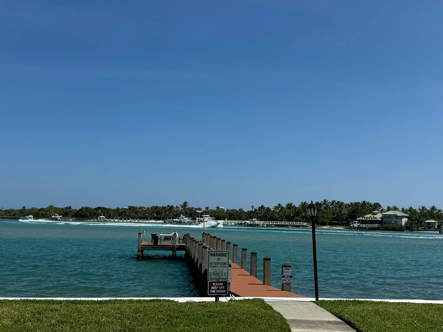 2 bed, 2.0 bath, 1272 sqft, $6,000 — Photo 3