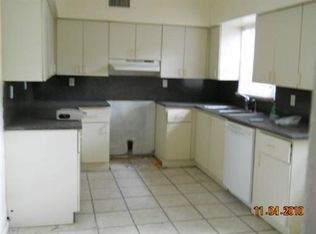 950 NE 81st St, Miami, FL 33138