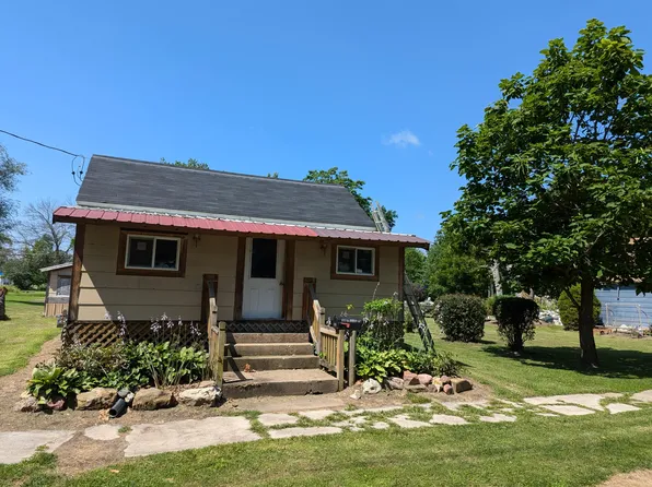 526 Market St, Brookfield, MO 64628