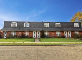 1313 W Chestnut St #A, Chillicothe, IL 61523