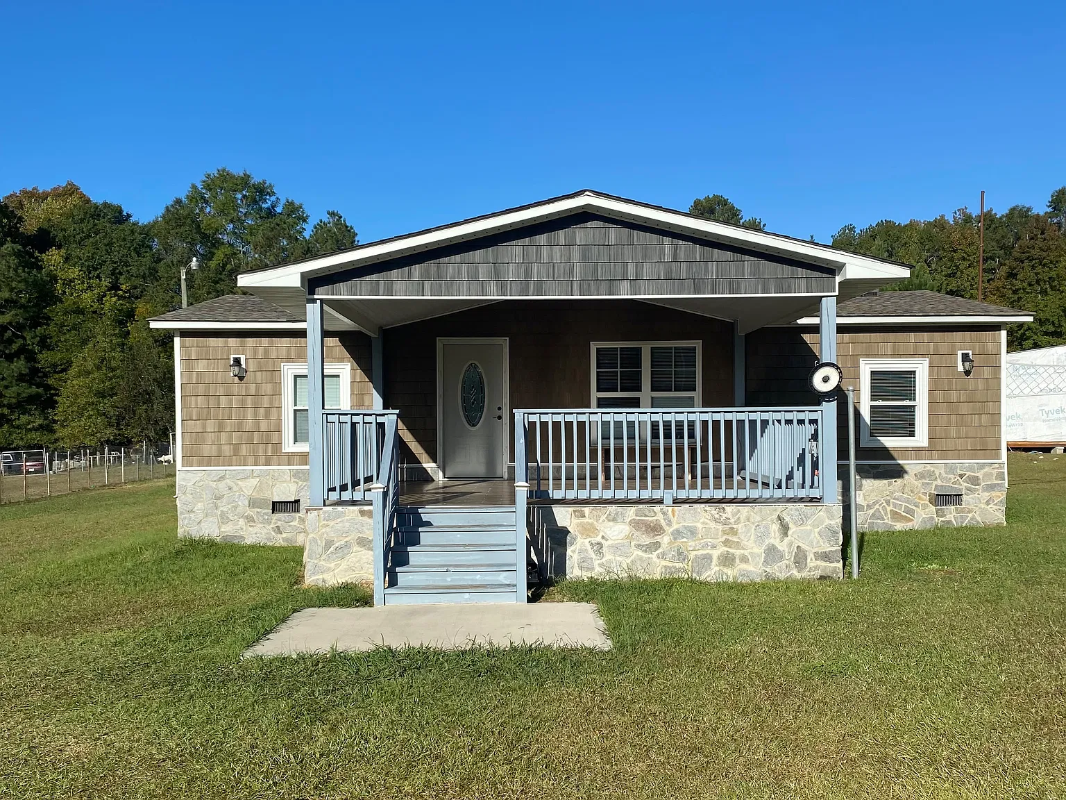 2086 Rosser Pittman Rd — Photo 1