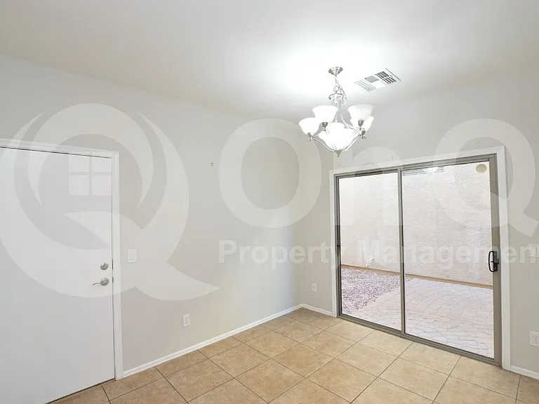 3806 E Trigger Way — Photo 5