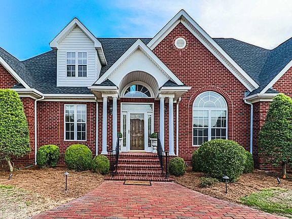 2nd image of 205 Cassedale Dr