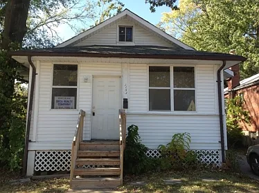 1153 Meyer St photo 1