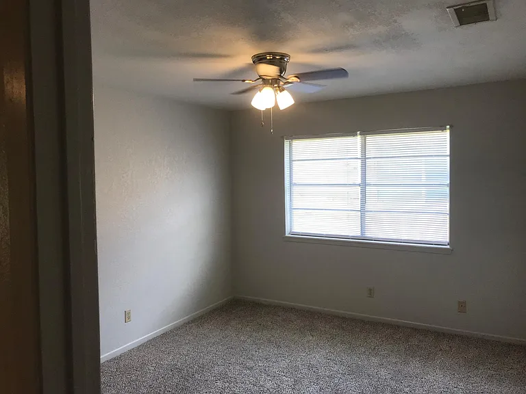 312 Turtle Cv — Photo 12