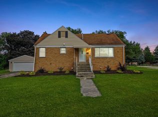 9758 McLean Ave, Melrose Park, IL 60164