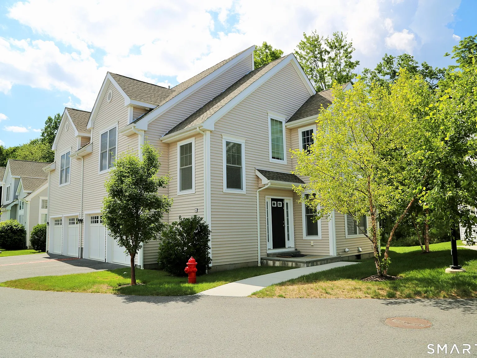 2 bed, 2.5 bath, 1778 sqft, $3,500 — Photo 2