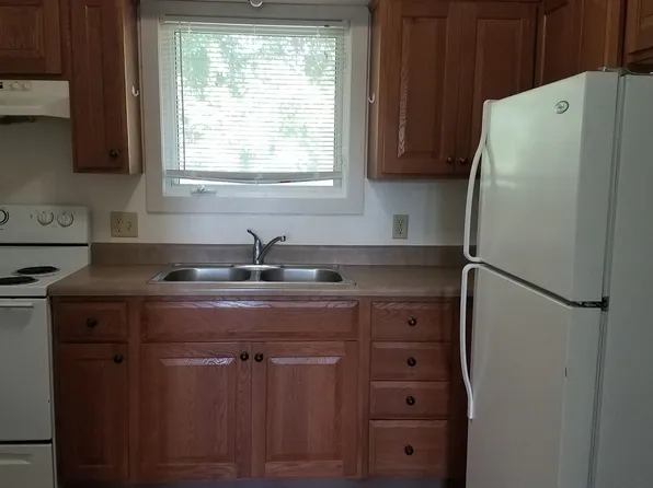 Hudson 320, 320 7th St #12, Hudson, SD 57034