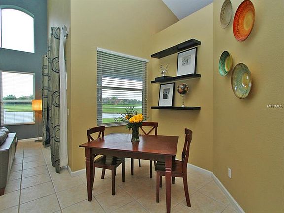 4th image of 2724 Treymore Dr