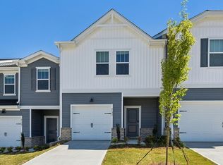 8128 Hidden Springs Trl, Charlotte, NC 28216