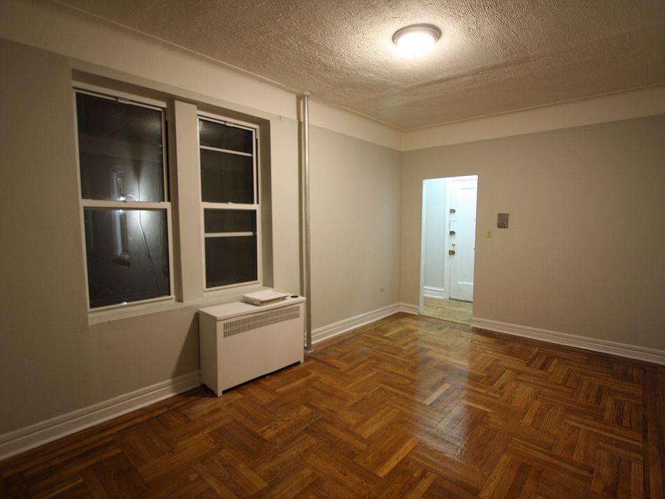 2nd image of 536 E 96th St #4