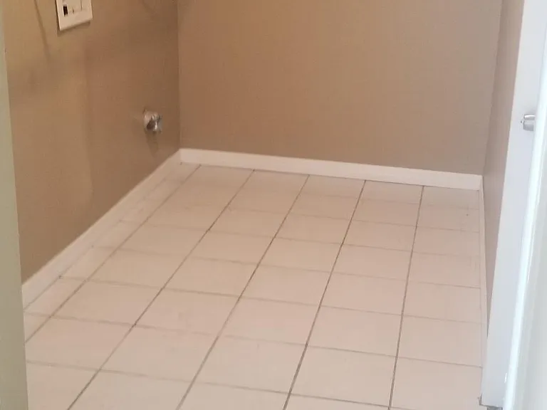 2043 45th Ter SW — Photo 17