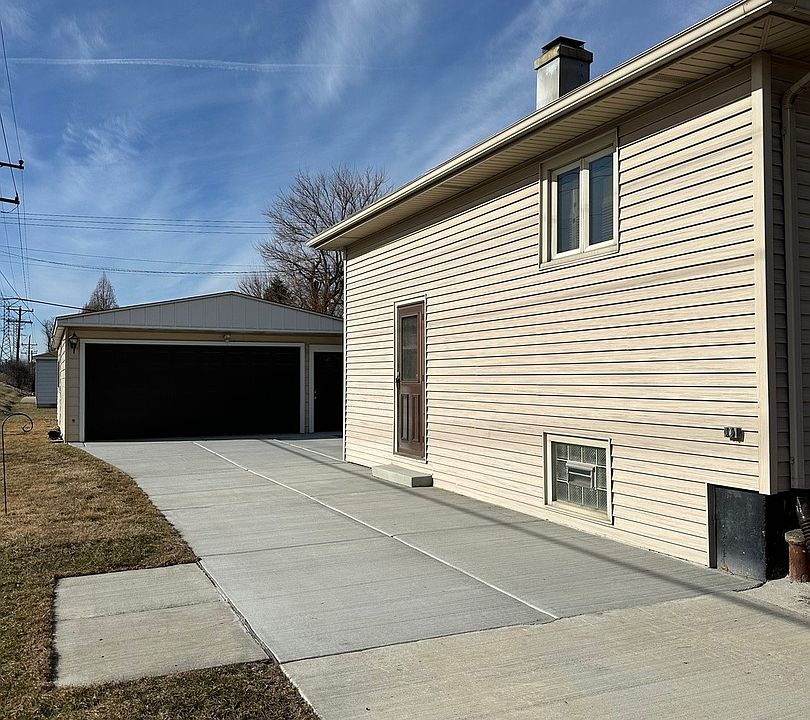 2nd image of 4624 Kenilworth Ave