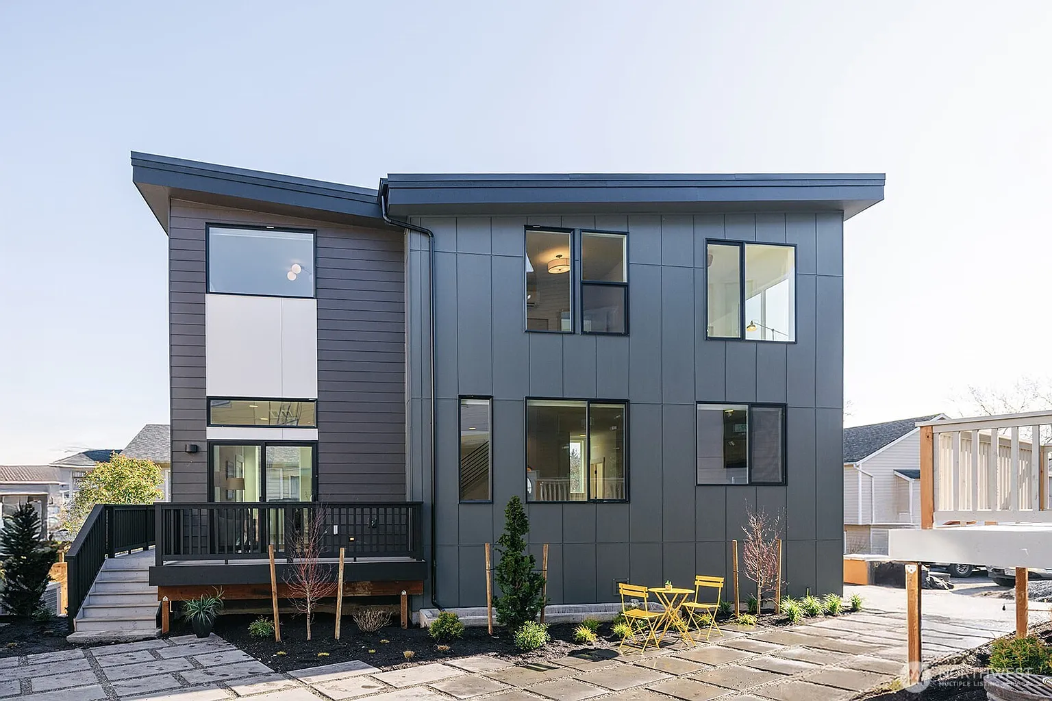 3007 S Dakota Street photo 1