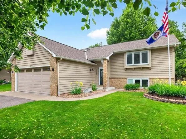 1222 Saddlebrook Ln, Woodbury, MN 55125