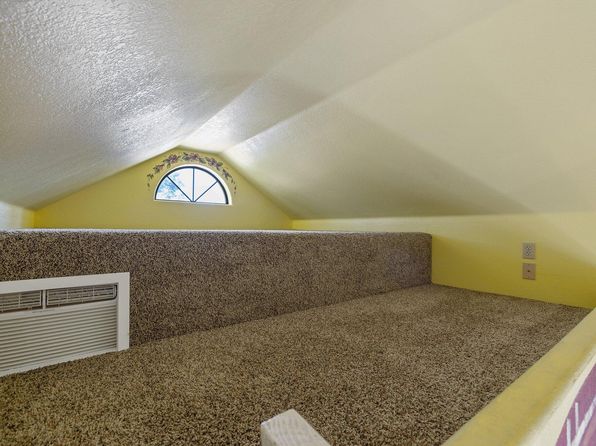 1430 S Hillcrest Drive, Visalia, CA 93292