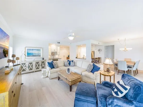 758 Eagle Creek DR #104, NAPLES, FL 34113