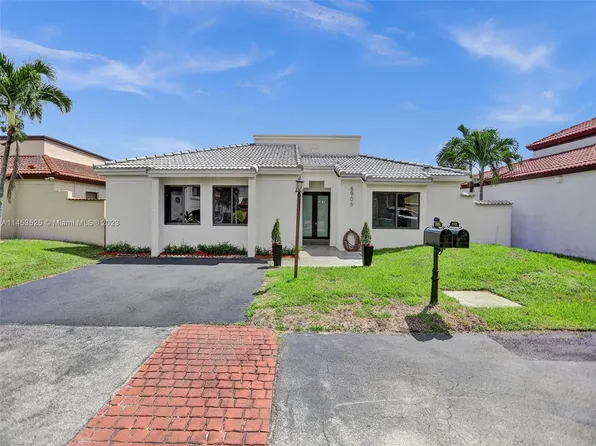 8906 SW 5th Ln, Miami, FL 33174
